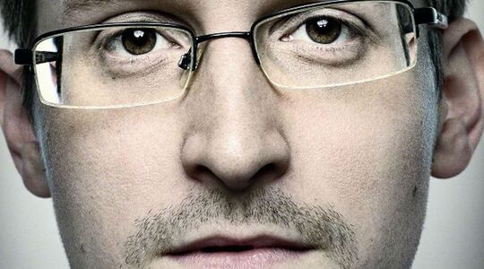 Illustratie voor: Edward Snowden claimt dat Bin Laden leeft en chillt op de Bahamas