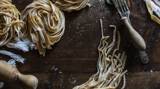 Illustratie voor: Chicken, bacon, spinazie spaghetti