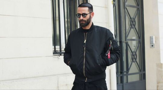bomber jackets-heren-winterjas-zwarte jas-zwarte zonnebril-MAN MAN