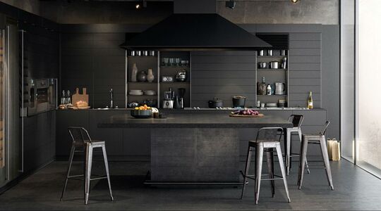 black walls zwarte muren woonkamer inspiratie man man