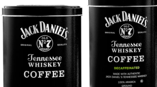 Illustratie voor: Start je ochtend routine met een pot whiskey koffie