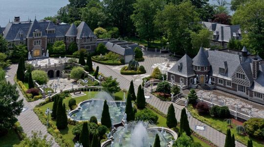 Illustratie voor: De Great Gatsby mansion staat te koop voor 85 miljoen dollar