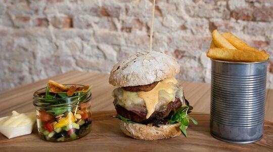 Illustratie voor: De 2 beste plekken om burgers te eten in Zeeland