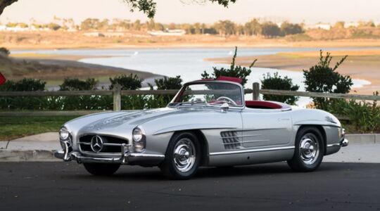 1957 MERCEDES-BENZ 300 SL ROADSTER MAN MAN