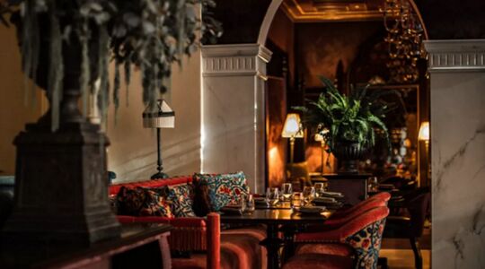 Nomad Hotel man man 00