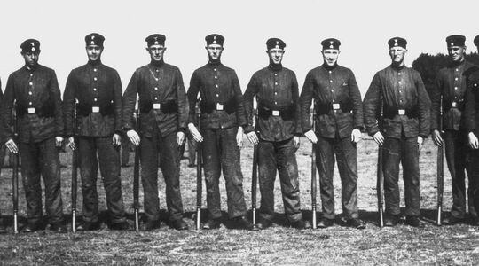 Adolf Hitler's Bodyguard oorlogsfilms Netflix MAN MAN