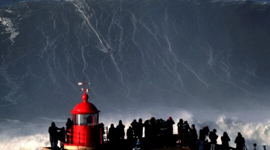 hoogste golf ooit surfen MAN MAN