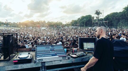 Festivals tijdens Pasen MAN MAN