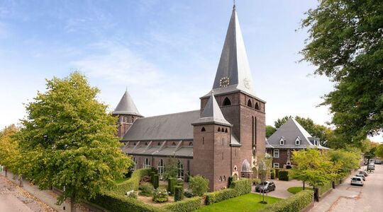omgebouwde kerk te koop funda
