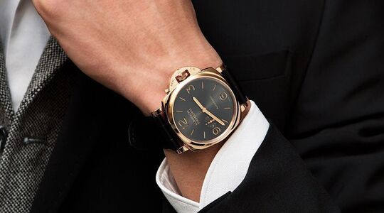 grote horloges brede polsen