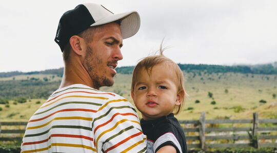 hoeveel voeding baby