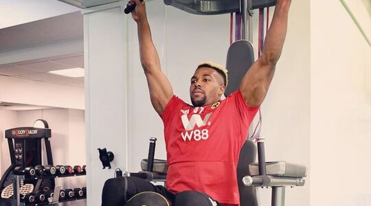 Adama Traore transformatie gespierd gewicht