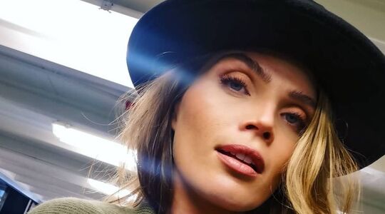 Kim Feenstra na bevalling topfit