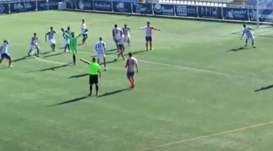 keeper scoort in minuut 94