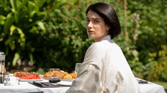 behind her eyes netflix serie