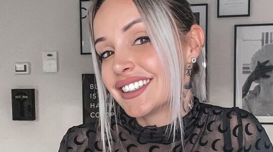 Temptation Island Pommeline plaatst badkamer-foto in Instagram volgers staan perplex-2