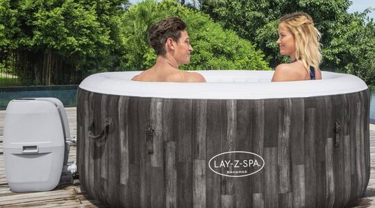 opblaasbare jacuzzi Makro