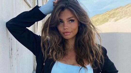 Laura Celia Valk Instagram