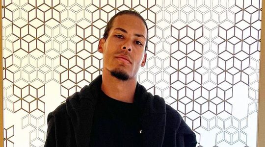 Virgil van Dijk luxe horloge Instagram