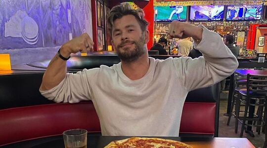 Chris Hemsworth cheat meal
