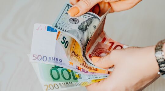 Hoeveel verdien je per uur op basis van brutoloon en maandloon