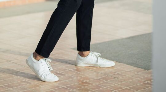 hoe lang moeten broekspijpen zijn jeans pantalon chino