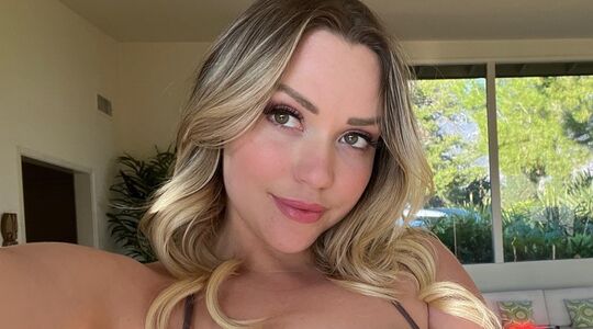 Mia Malkova vertelt raarste verzoeken