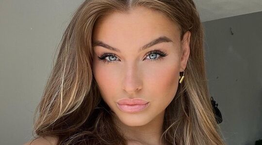 Imke van den Akker instagram