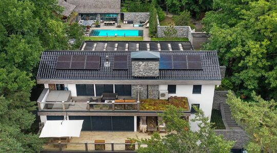 bijzonder huis funda zwemparadijs