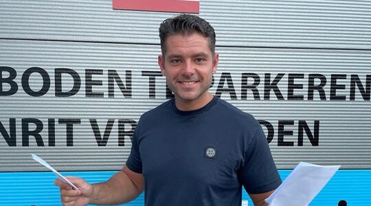 rick van stippent koopt bus