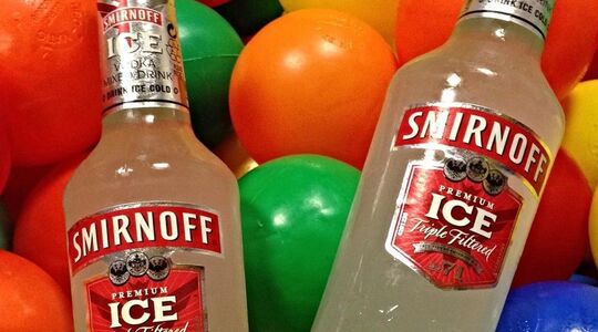 indoor speeltuin volwassenen met drank 18+