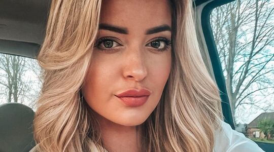 milou van agtmael instagram temptation island halloween