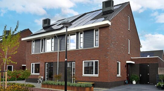 andre hazes koopt nieuwe woning huis wilis funda