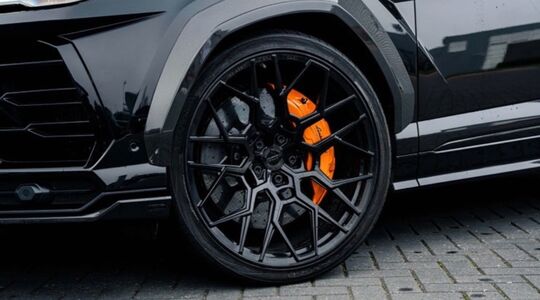 joel beukers lamborghini urus te koop