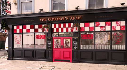 kfc eerste pub geopend met kip londen