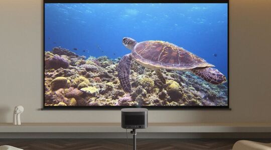 thuisbioscoop-maken-zelf-stappen-producten-1200x545-c