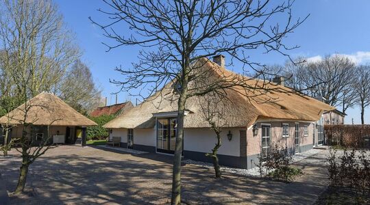 William Rutten koopt bizar grote boerderij terwijl hij zijn eigen landhuis niet verkocht kreeg