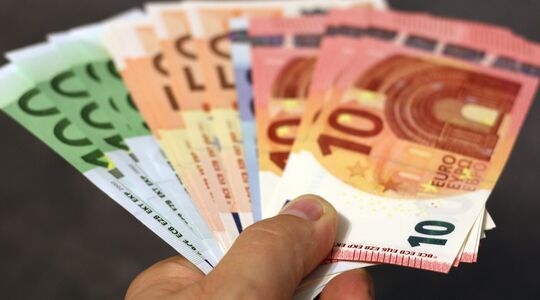 Britten voeren heel opmerkelijk experiment uit met basisinkomen van €1850 per maand