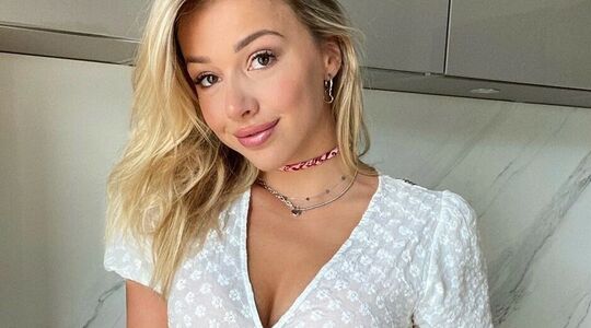 emma heesters bikini instagram malediven