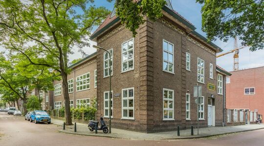 funda voormalig schoolgebouw prachtige woning te koop den haag