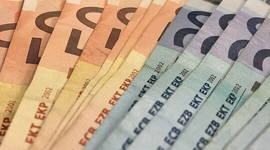 gemiddelde salaris nederland belgie 2023