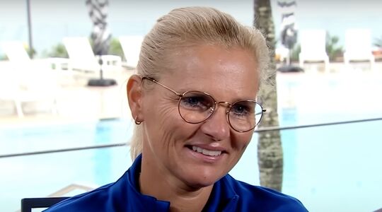 vermgogen salaris Sarina Wiegman