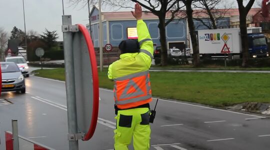 wat is het gemiddelde salaris van een verkeersregelaar