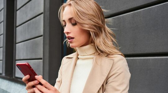 Mijn vriendin volgt nieuwe mannen op instagram jaloers