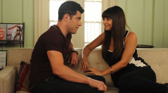 Cece en Schmidt in New Girl