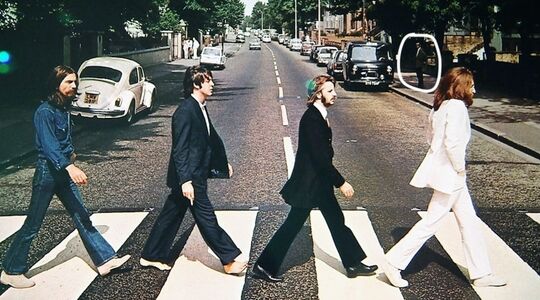 abbet road cover mysterieuze man