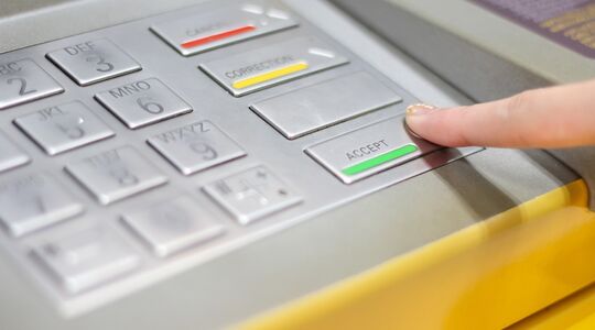 hoeveel kost het om geld te storten op eigen rekening