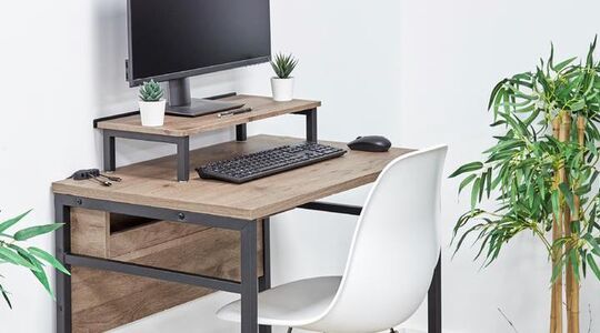 Desk Action