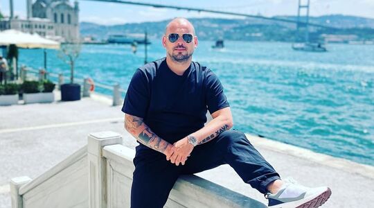 barman Sneijder