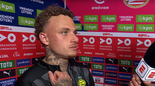 Noa Lang voor de camera van ESPN